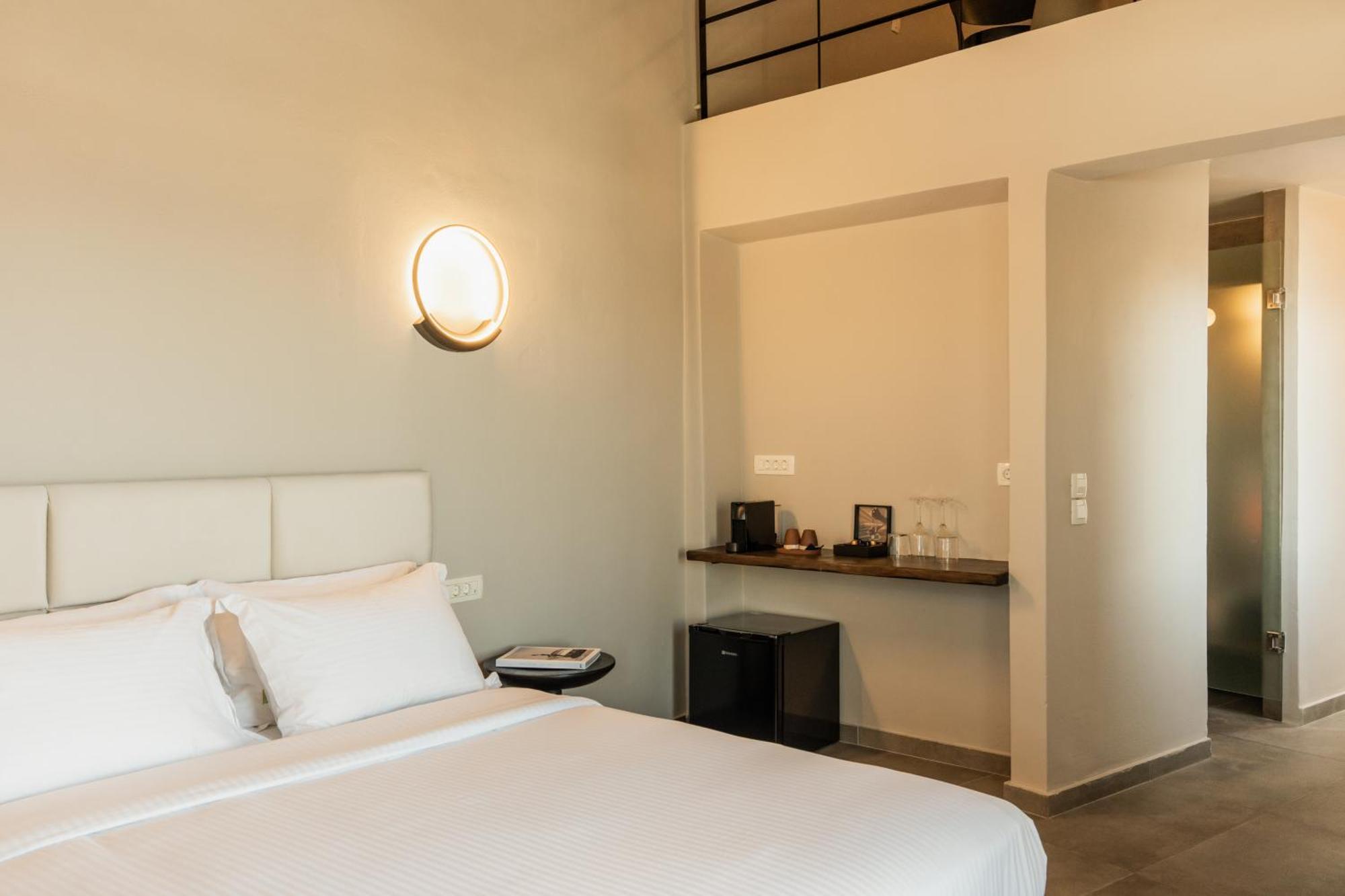 Akrotírion ブラック ダイアモンド スイーツ Bed & Breakfast エクステリア 写真