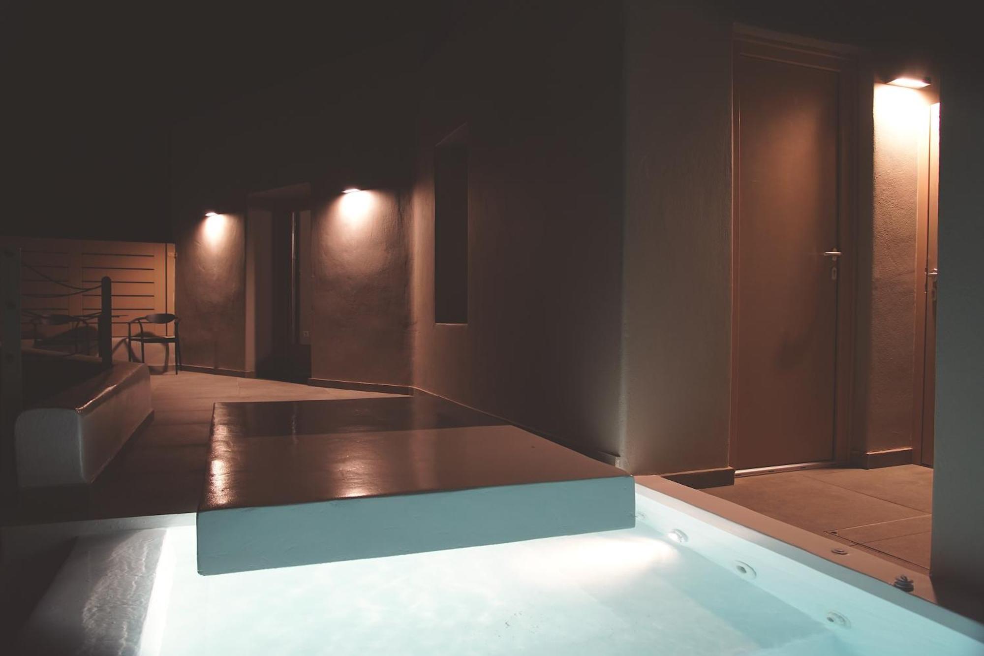 Akrotírion ブラック ダイアモンド スイーツ Bed & Breakfast エクステリア 写真